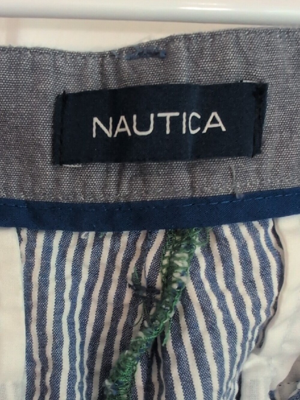 Nautica Men's Blue & White Seersucker Flat-Front Shorts - Picture 2 of 7